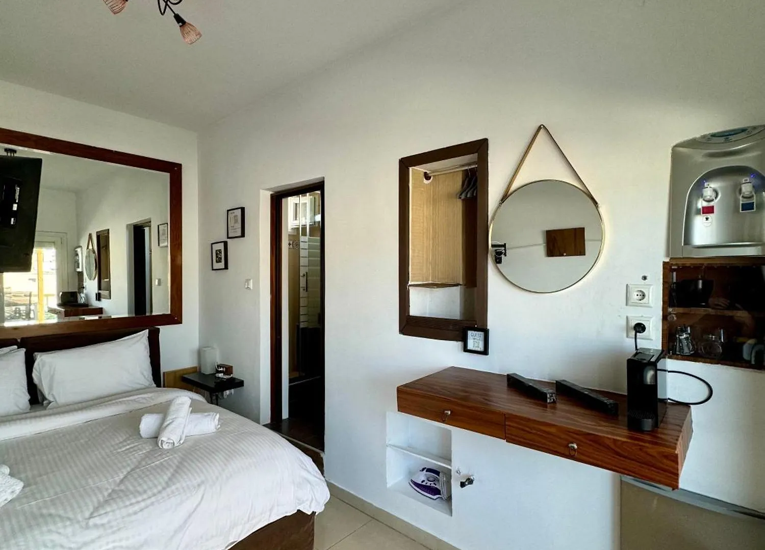 Rooftop Mini Suite-Roof Deck-Sunbeds-City View Salonic 0*,